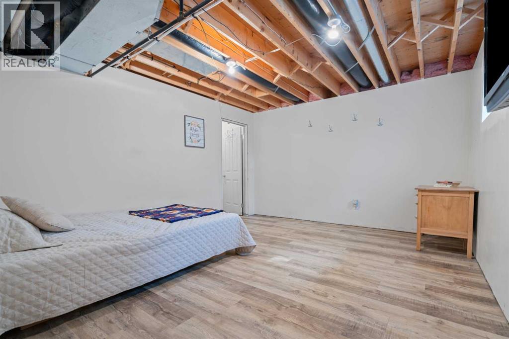 208012 370 Avenue W - Image 35