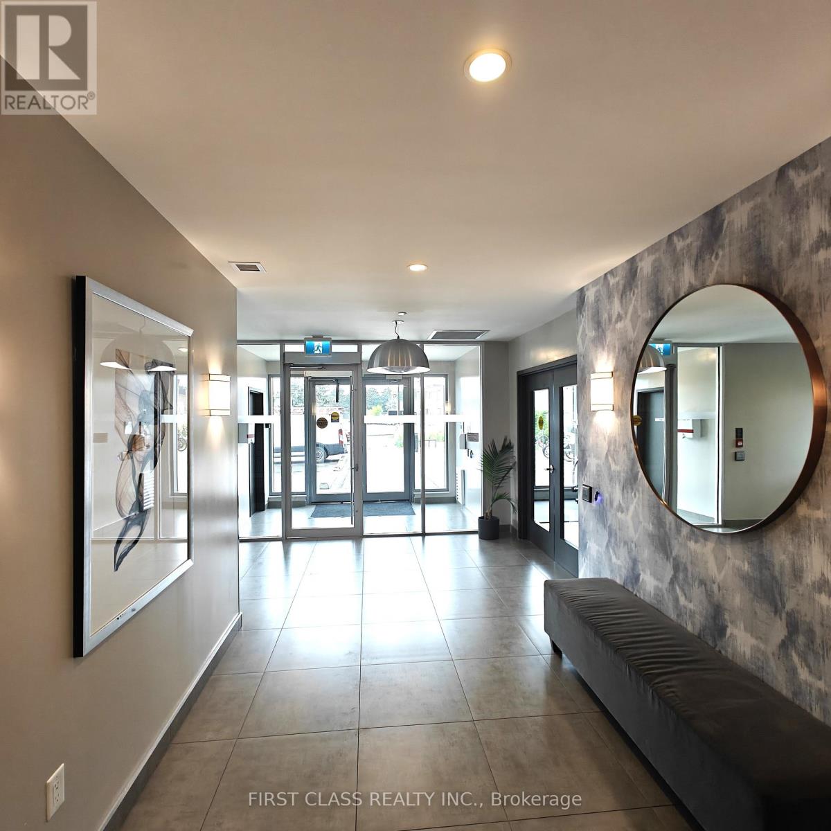 808 - 716 MAIN STREET E, Milton (TM Timberlea) — photo 4
