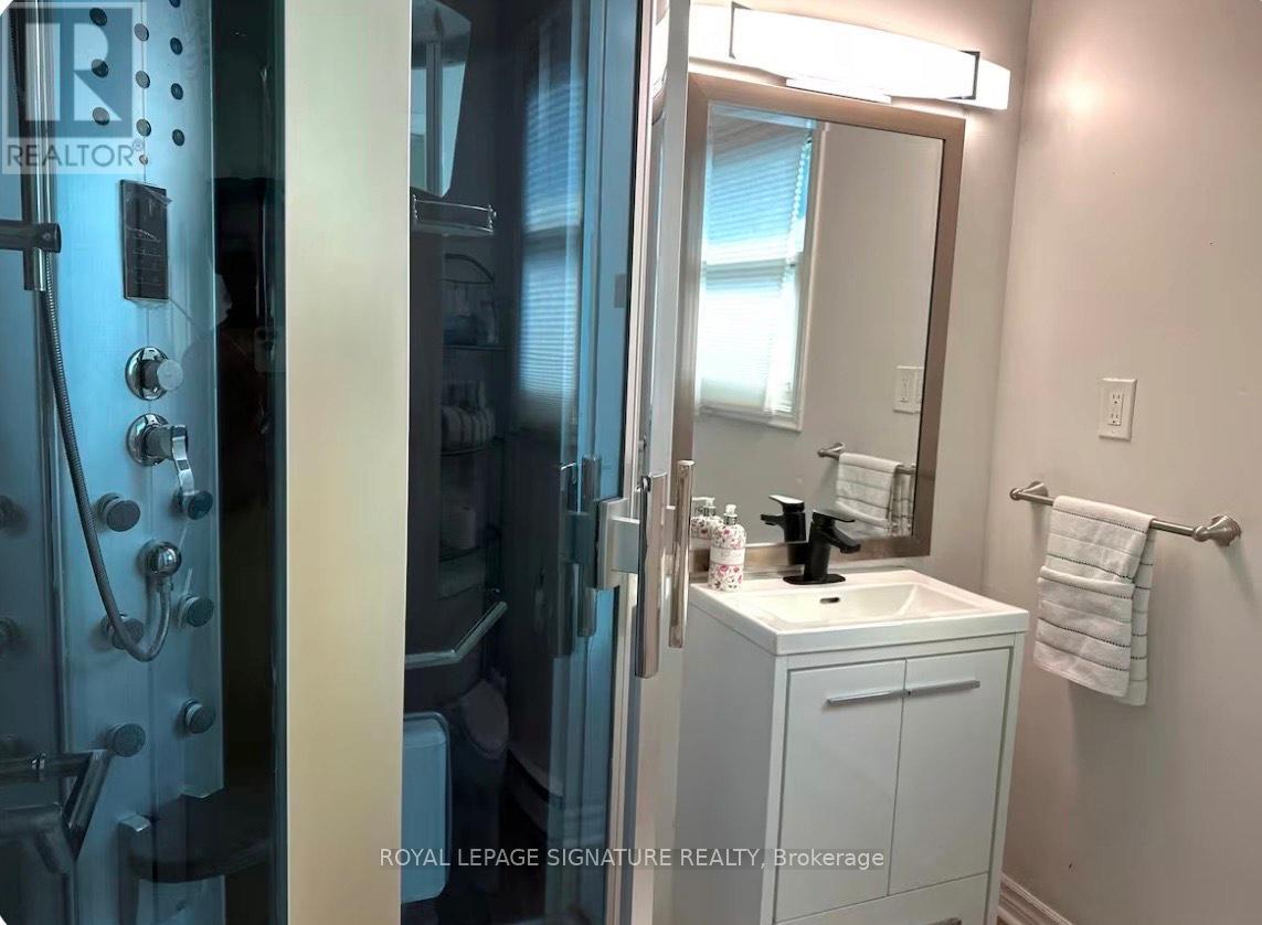 1119 REBECCA STREET, Oakville (WO West) — photo 9