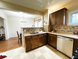1627 Pacific Avenue, Winnipeg, MB R3E1H6 Photo 7