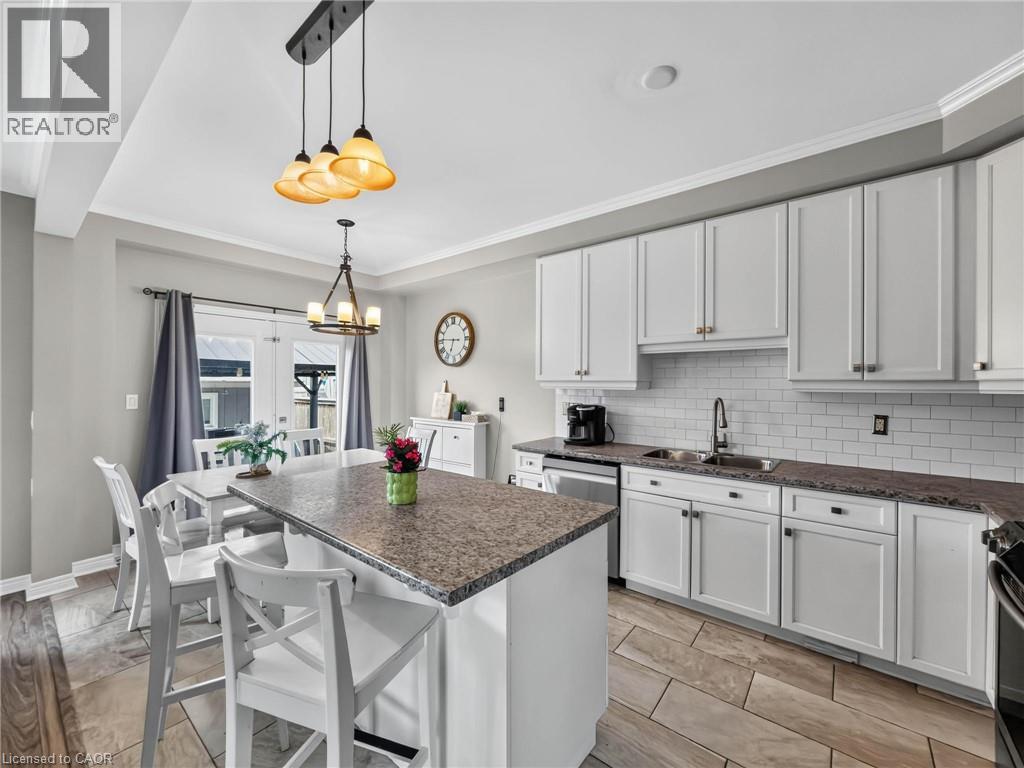 3 HITCHING POST Ridge, Binbrook — photo 11