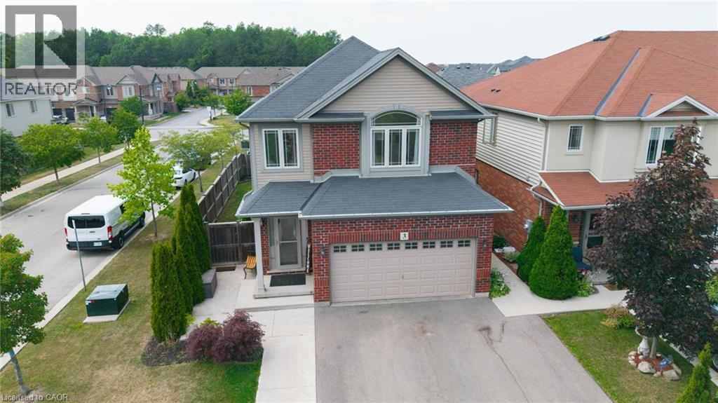 3 HITCHING POST Ridge, Binbrook — photo 3