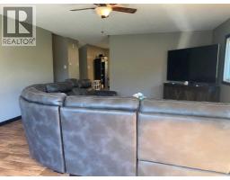 4pc Bathroom - 987 1 Avenue Ne, Sundre, AB T0M1X0 Photo 13