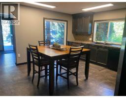 Primary Bedroom - 987 1 Avenue Ne, Sundre, AB T0M1X0 Photo 7