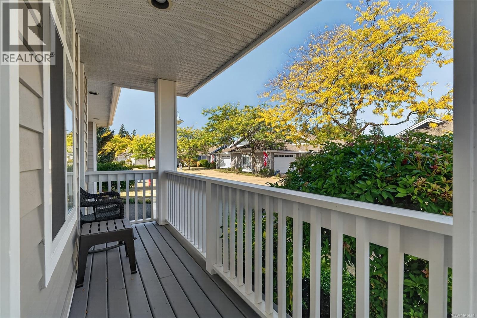 1368 Saturna Dr - Image 35
