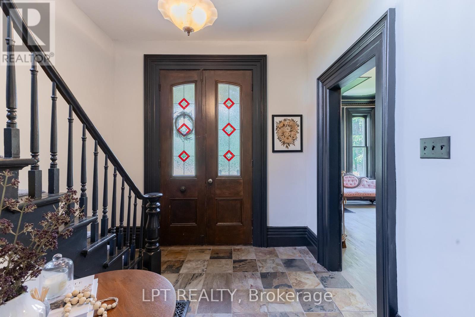 283 HASTINGS STREET, North Middlesex (Parkhill) — photo 3