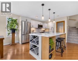 4pc Bathroom - 125 Coverton Circle Ne, Calgary, AB T3K4R7 Photo 6