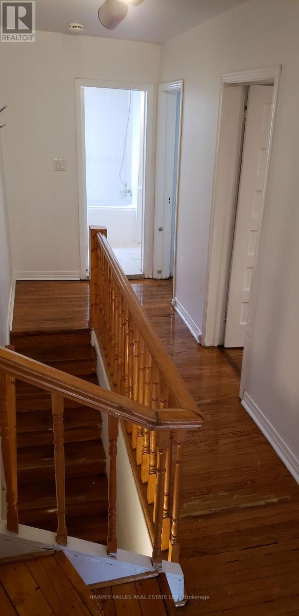 UPPER - 4 MARCHMOUNT ROAD, Toronto (Wychwood) — photo 12