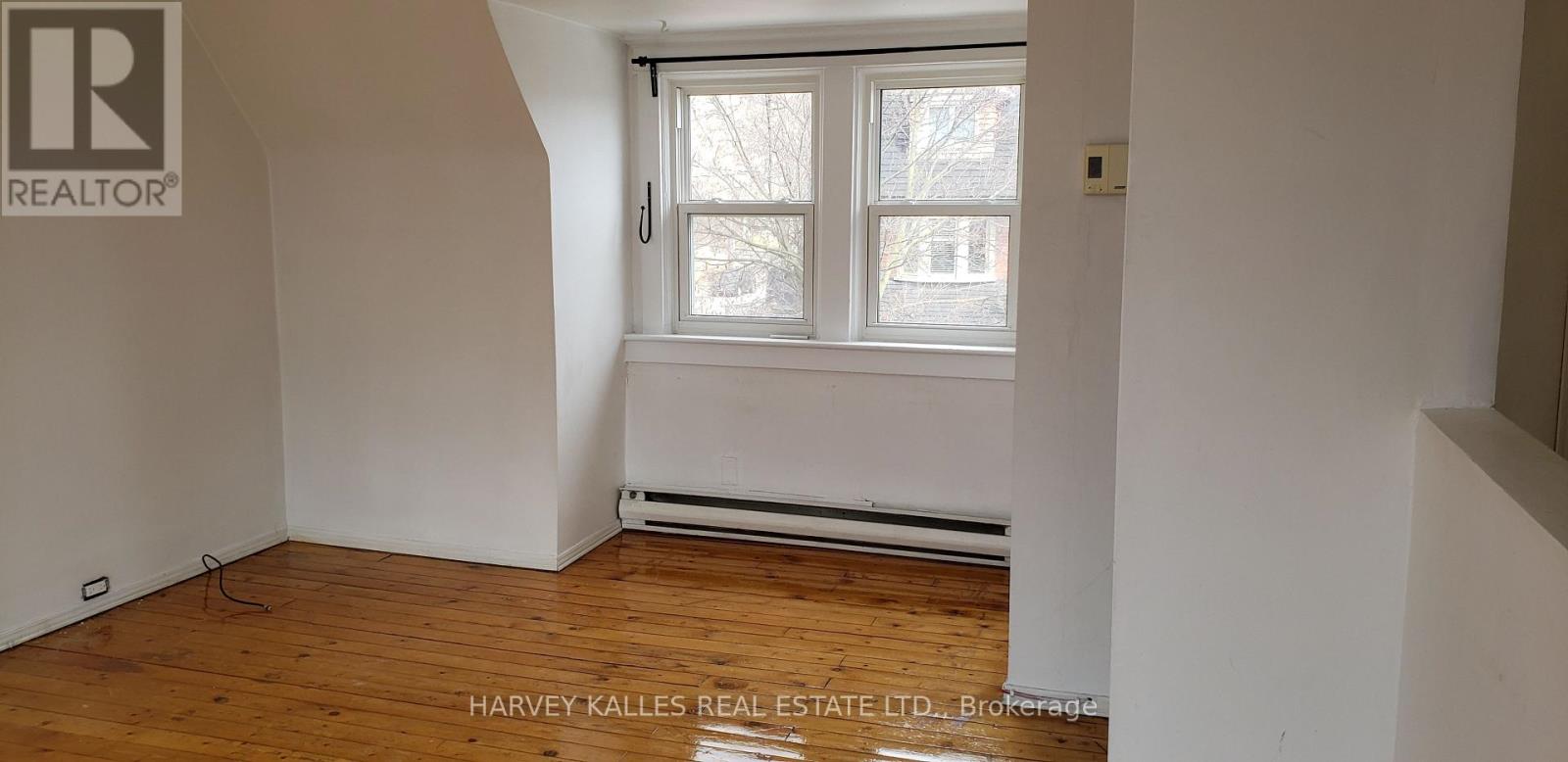 UPPER - 4 MARCHMOUNT ROAD, Toronto (Wychwood) — photo 4