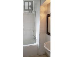Upper - 4 Marchmount Road, Toronto, ON M6G2A9 Photo 19