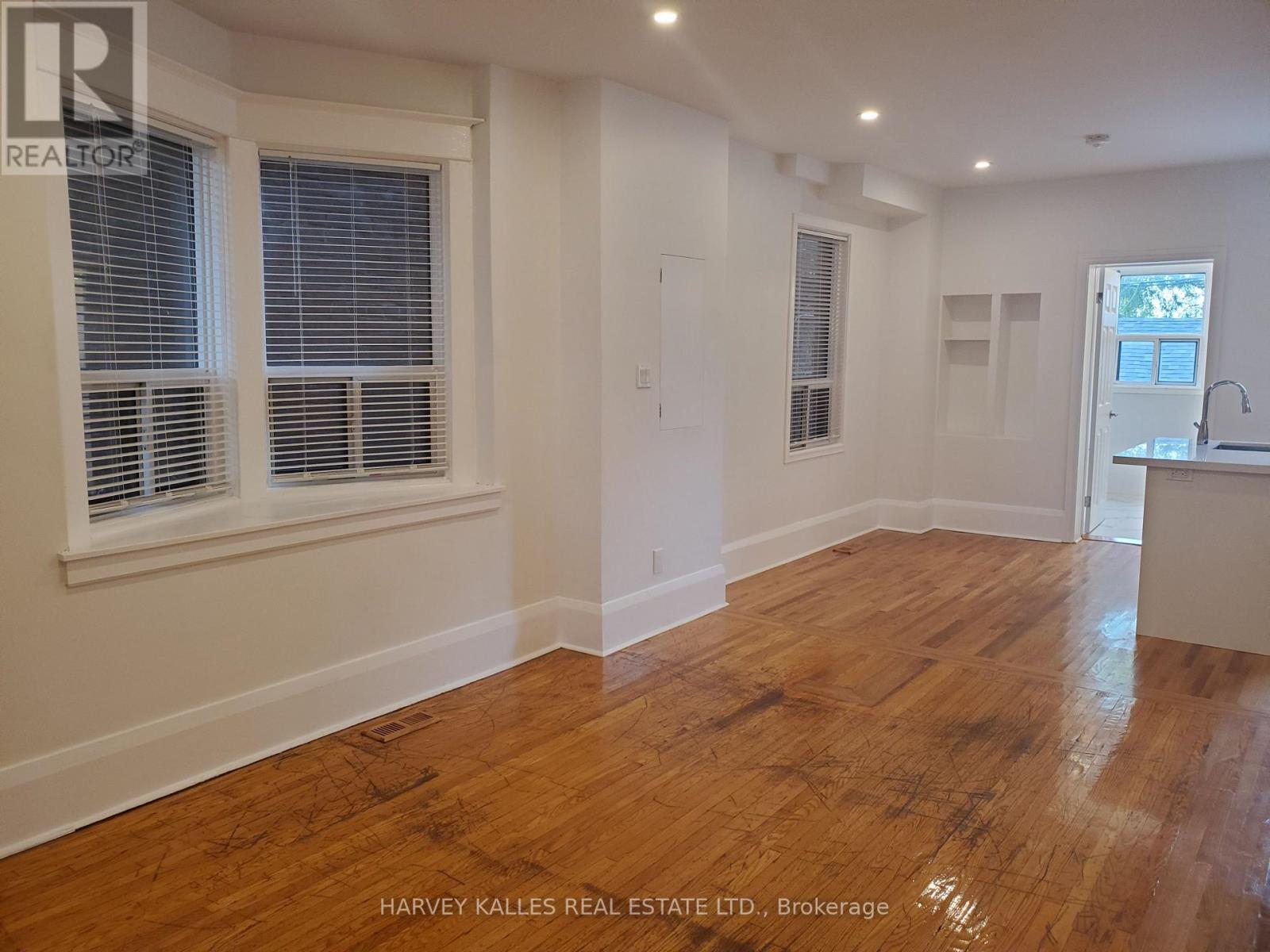 MAIN - 1300 LANSDOWNE AVENUE, Toronto (Corso Italia-Davenport) — photo 6
