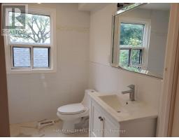 Main - 1300 Lansdowne Avenue, Toronto, ON M6K2V9 Photo 36