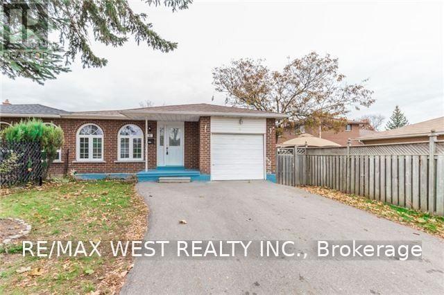 UPPER - 82 MARCHBANK CRESCENT, Brampton (Central Park)