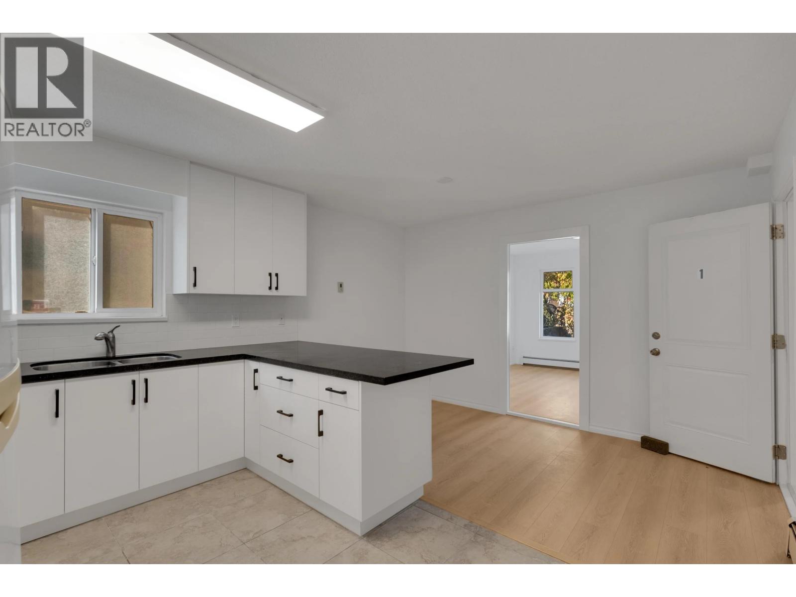 6 Bed, 4 Bath House for Sale in Vancouver – 166 E 51ST AVENUE, Vancouver – MLS# R3167504 - Image 29