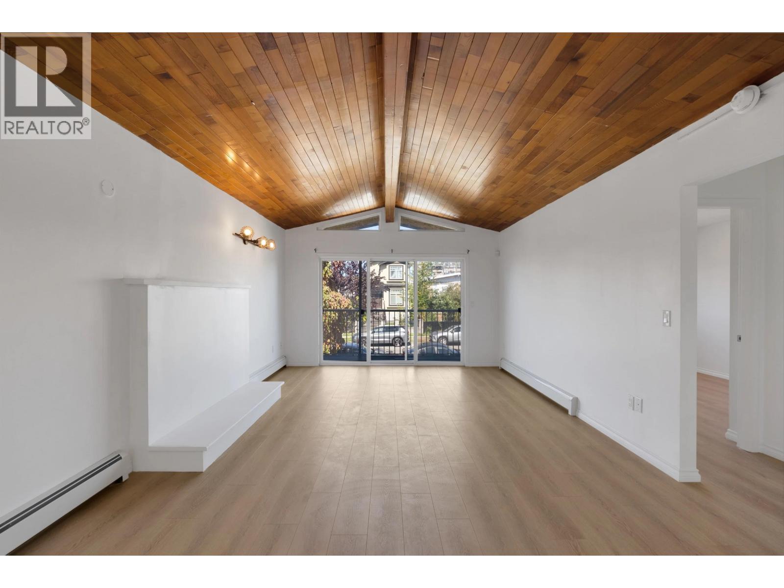 6 Bed, 4 Bath House for Sale in Vancouver – 166 E 51ST AVENUE, Vancouver – MLS# R3167504 - Image 6