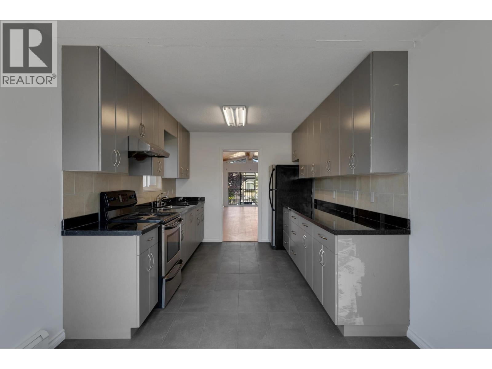 6 Bed, 4 Bath House for Sale in Vancouver – 166 E 51ST AVENUE, Vancouver – MLS# R3167504 - Image 9