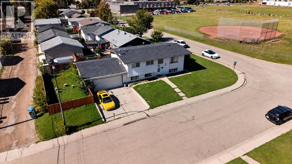 4843 7 Avenue SE - 1