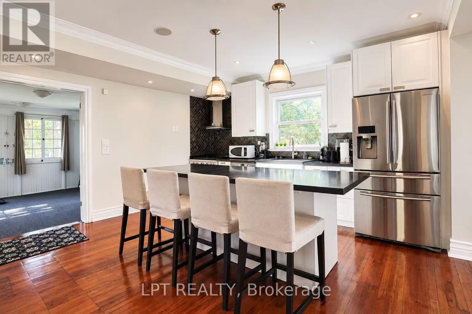 212 CAMERON CRESCENT, Georgina (Keswick North) — photo 6