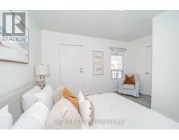 Upper - 47 Greendale Avenue, Toronto, ON M6N4P4 Photo 12