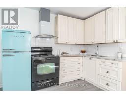 Upper - 47 Greendale Avenue, Toronto, ON M6N4P4 Photo 7