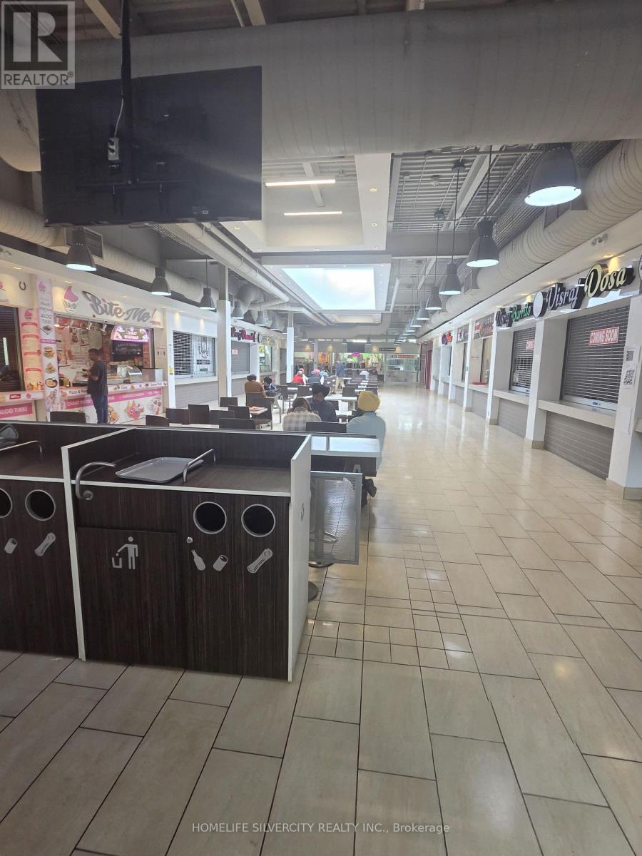 2A04 - 7215 GOREWAY DRIVE N, Mississauga (Malton) — photo 2