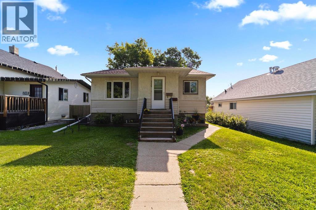 5229 50 Street, Camrose, Alberta, T4V1R4
