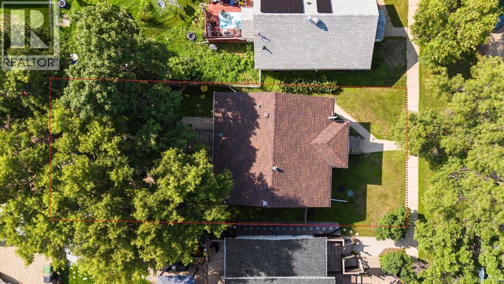 5229 50 Street - 4
