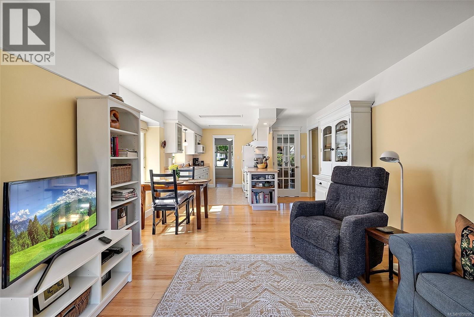  3995 Bel Nor Place, Saanich