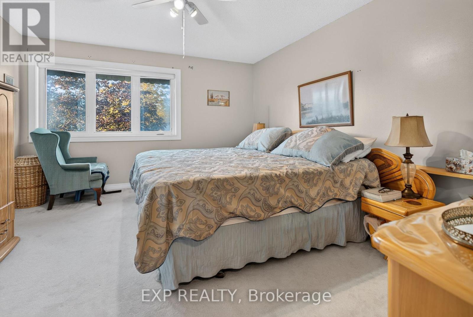 185 HUNTERSWOOD CRESCENT - 25