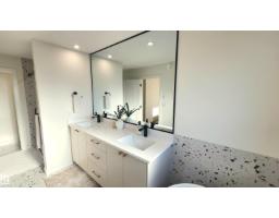 220 28 St Sw, Edmonton, AB T6X3E4 Photo 32