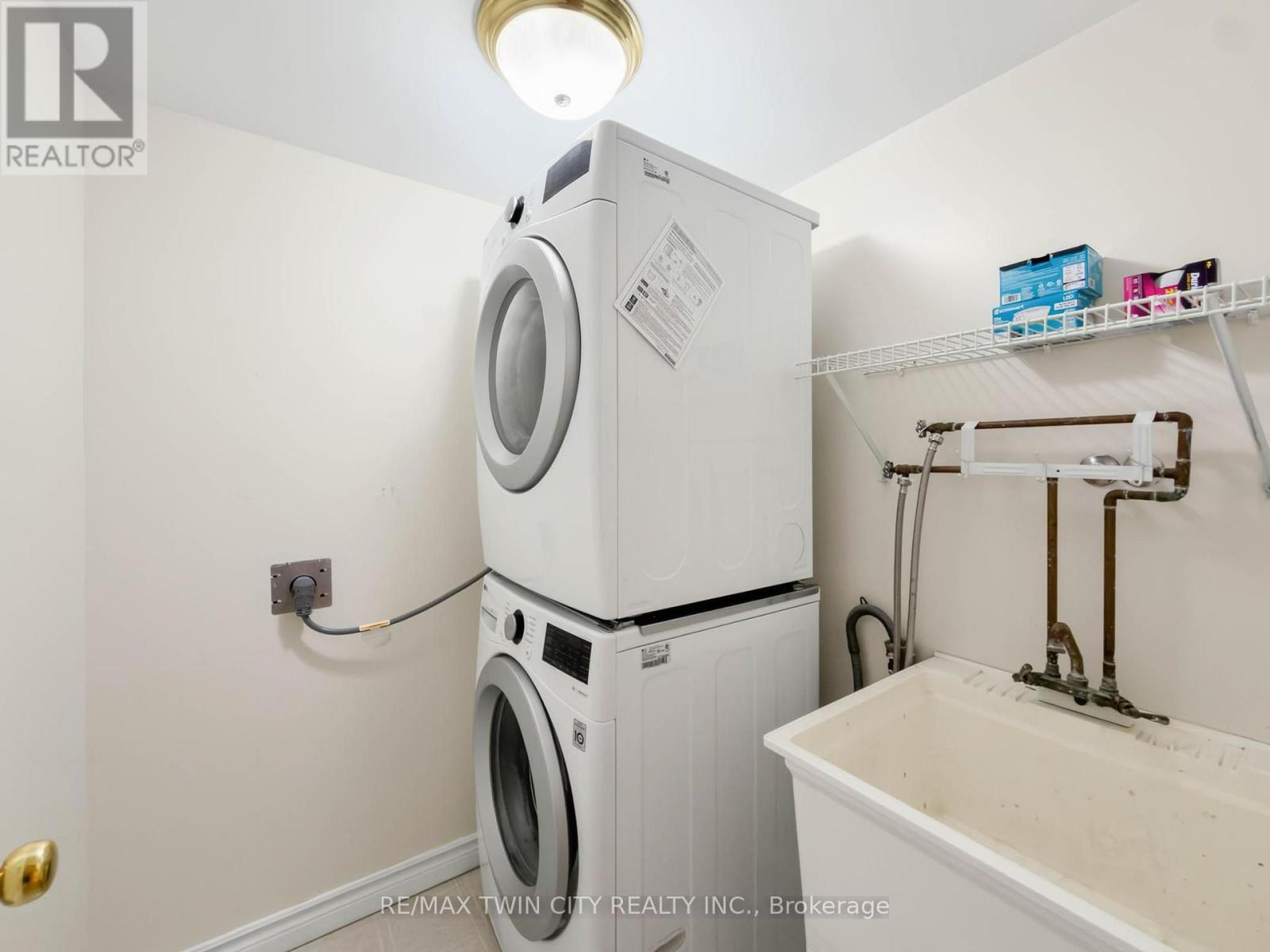 #105 3480 UPPER MIDDLE ROAD - Image 34