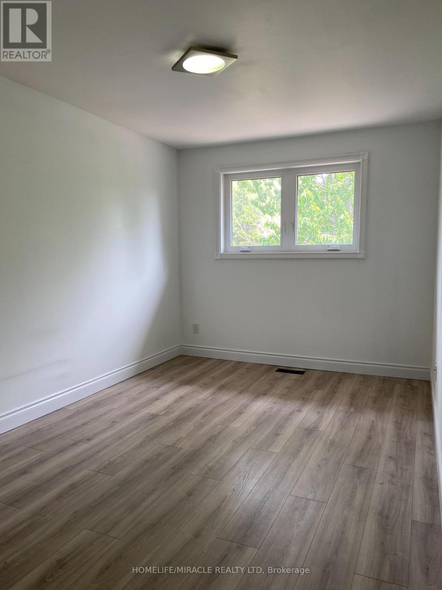 6856 DARCEL AVENUE, Mississauga (Malton) — photo 12