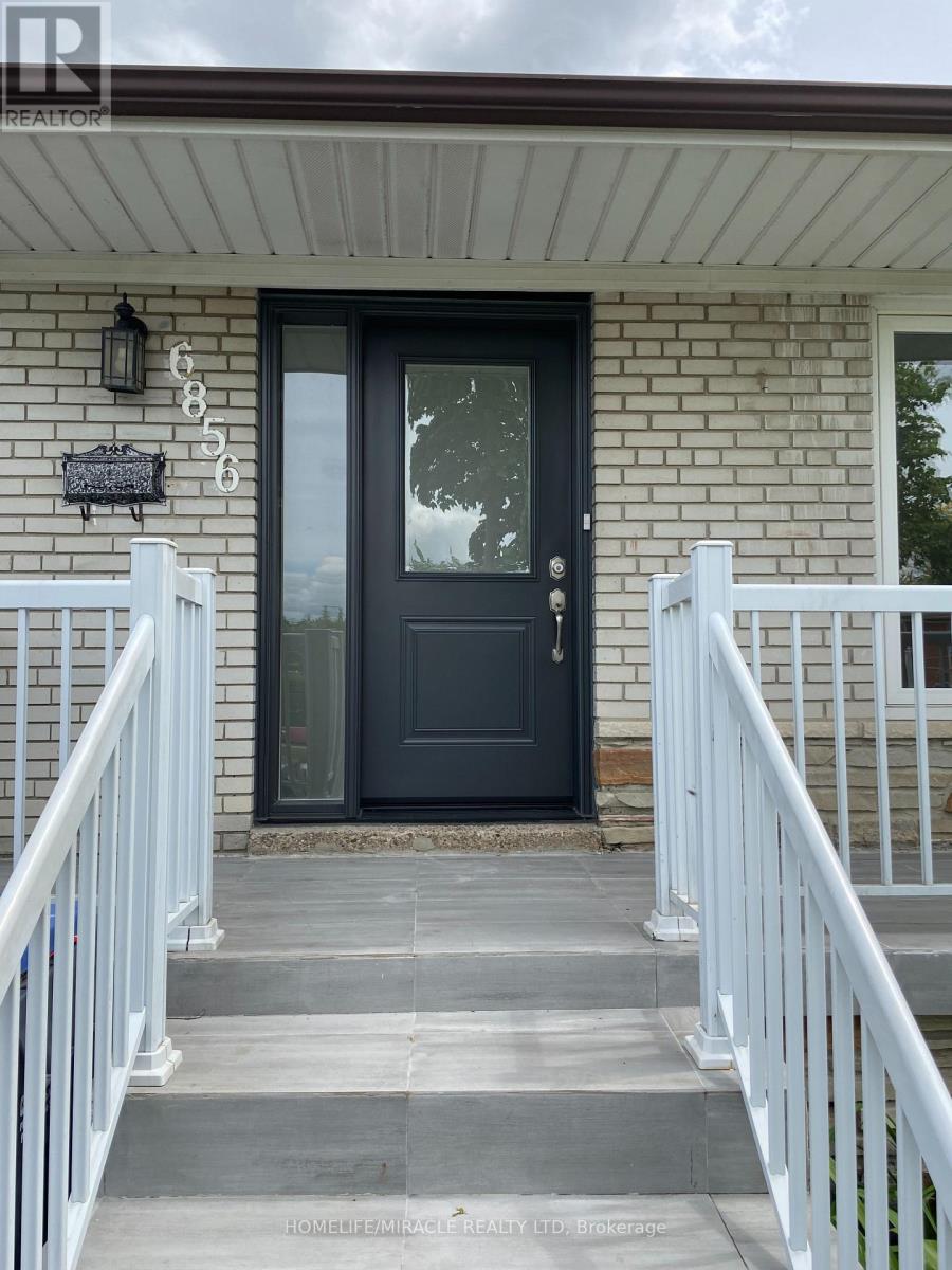 6856 DARCEL AVENUE, Mississauga (Malton) — photo 2