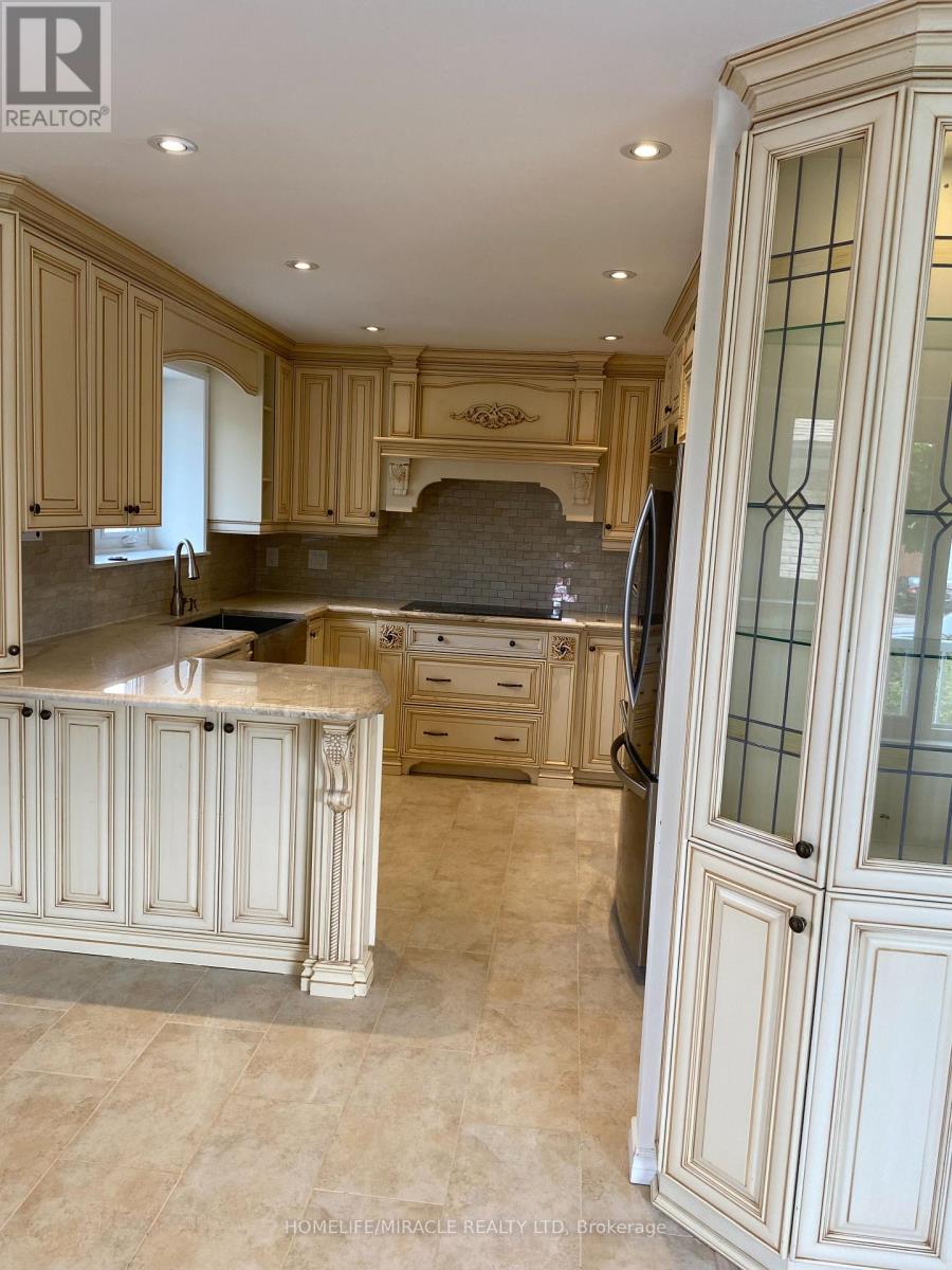 6856 DARCEL AVENUE, Mississauga (Malton) — photo 4