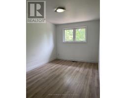 6856 Darcel Avenue, Mississauga, ON L4T2W5 Photo 12