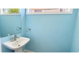 Bathroom - 103 Rue De La Bourrasque, Gatineau, QC J9A0E1 Photo 11