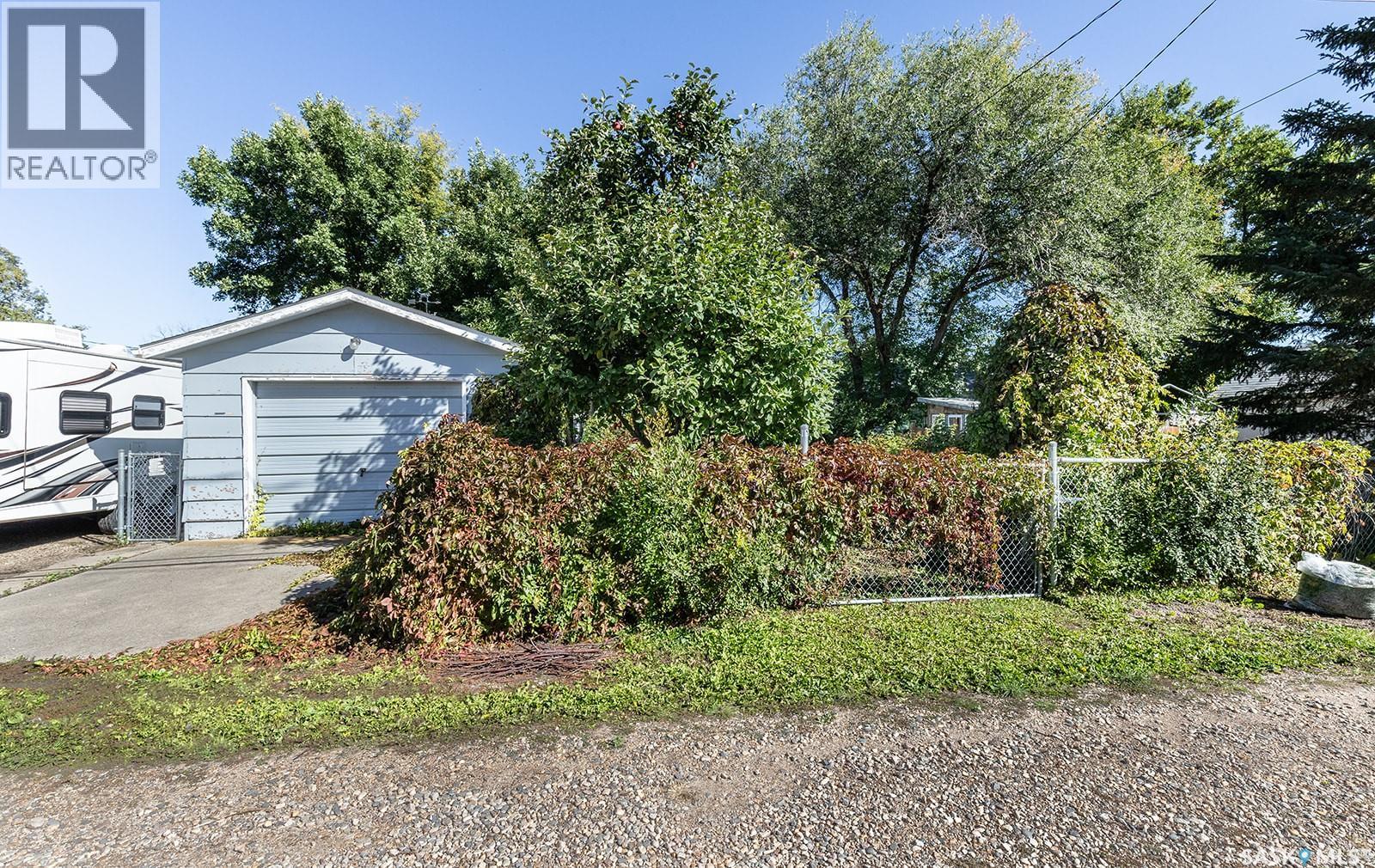 405 4th AVENUE E, Watrous — photo 34