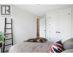 1141 Renfrew Drive NE - photo 31
