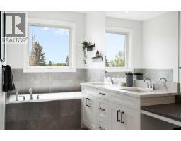 1141 Renfrew Drive NE - photo 27