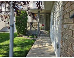 124 Del Ray Close NE - photo 2
