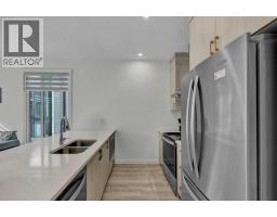 152, 380 Seton Villas SE - photo 8