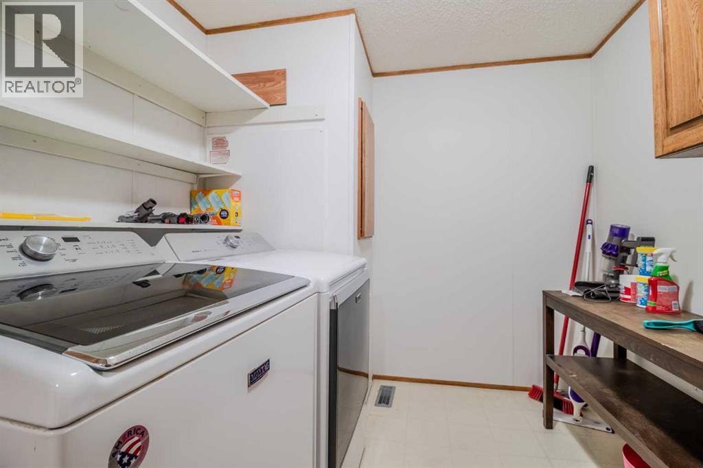 Listing photo – 150 Devilder Avenue, Trochu