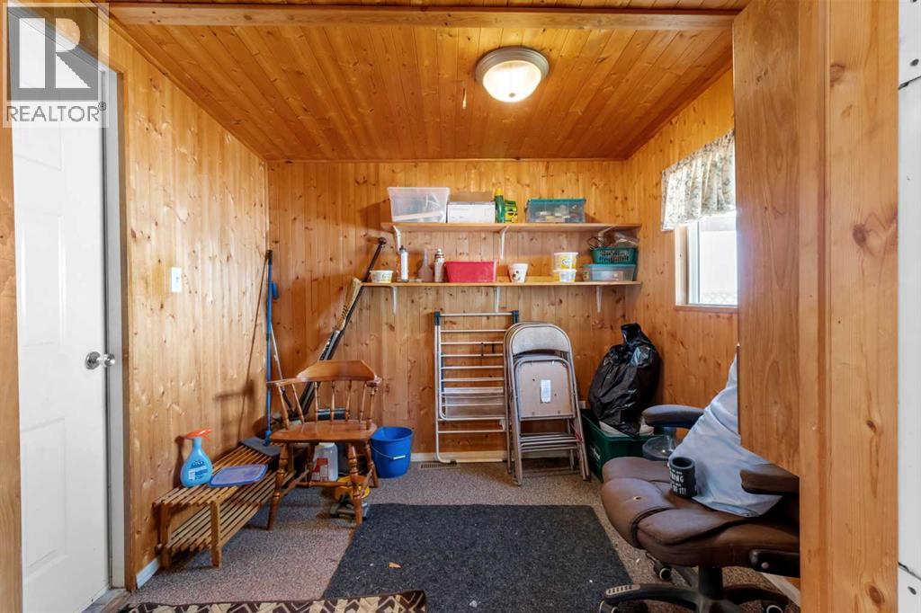 Listing photo – 150 Devilder Avenue, Trochu