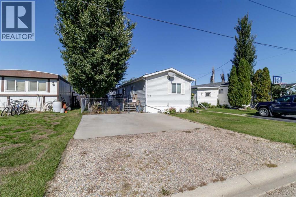 Listing photo – 150 Devilder Avenue, Trochu