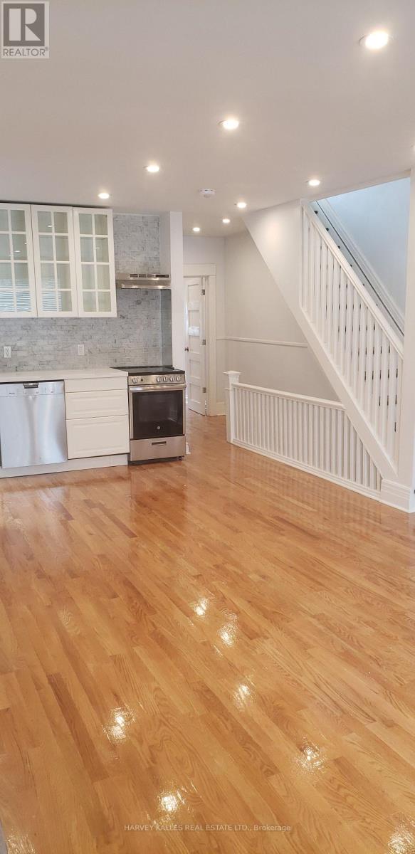 UPPER - 226 ASHWORTH AVENUE, Toronto (Wychwood) — photo 10