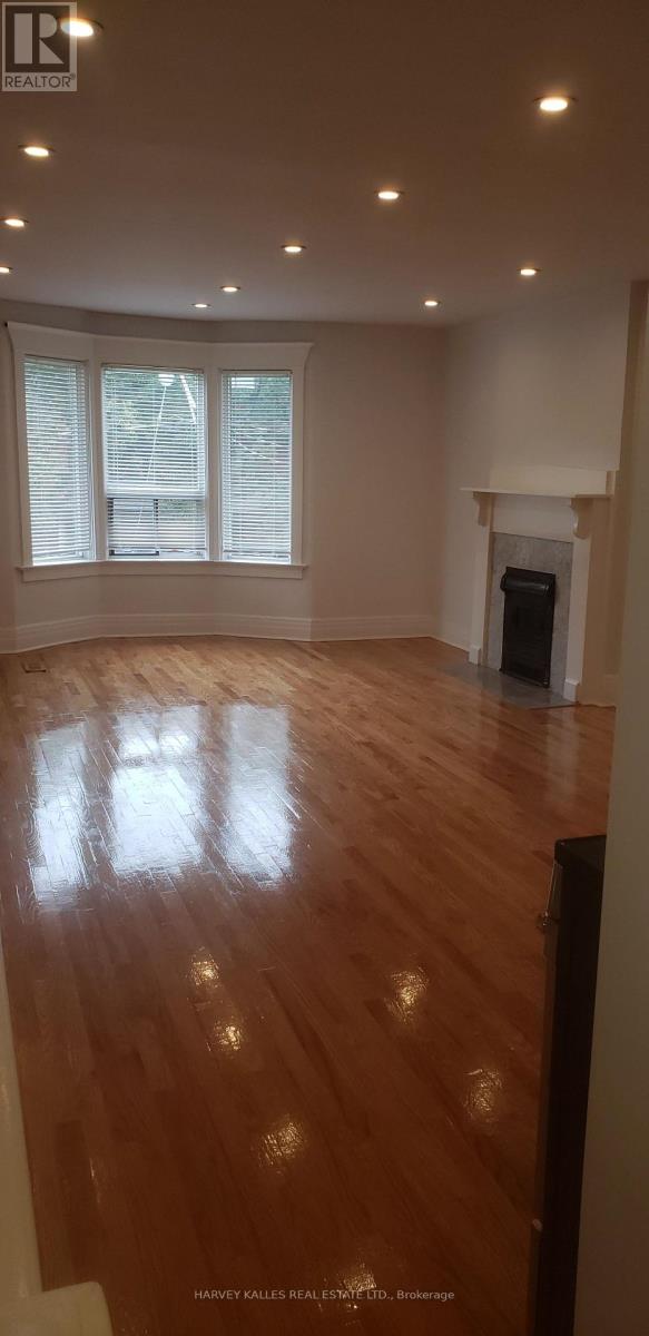 UPPER - 226 ASHWORTH AVENUE, Toronto (Wychwood) — photo 3