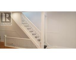 Upper - 226 Ashworth Avenue, Toronto, ON M6G2A7 Photo 13