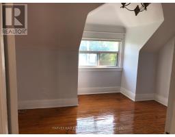 Upper - 226 Ashworth Avenue, Toronto, ON M6G2A7 Photo 14