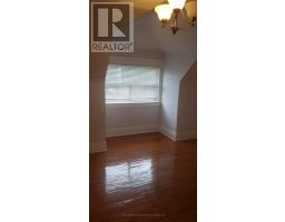 Upper - 226 Ashworth Avenue, Toronto, ON M6G2A7 Photo 16