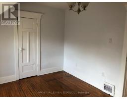 Upper - 226 Ashworth Avenue, Toronto, ON M6G2A7 Photo 17